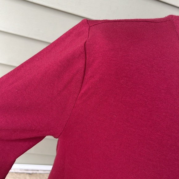 New crown & ivy cranberry long sleeve blouse - Picture 3 of 13